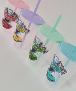 Vasos transparentes con sorbete