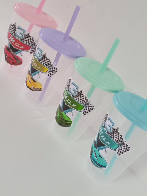 Vasos transparentes con sorbete