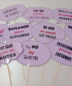 Props con frases
